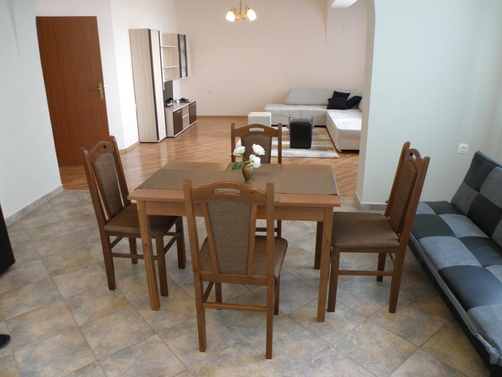 Apartments Kaloyan Weliko Tarnowo Exterior foto